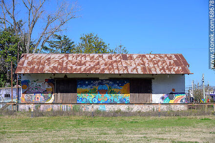 Antigua estación de ferrocarril - Departamento de Canelones - URUGUAY. Foto No. 68678