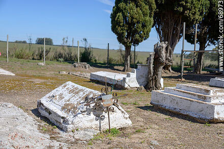 Ancient tombs - Durazno - URUGUAY. Photo #68973