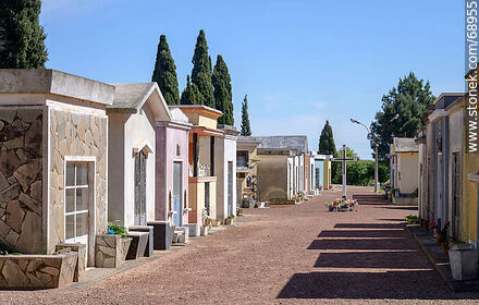 Panteones en el cementerio - Departamento de Durazno - URUGUAY. Foto No. 68955