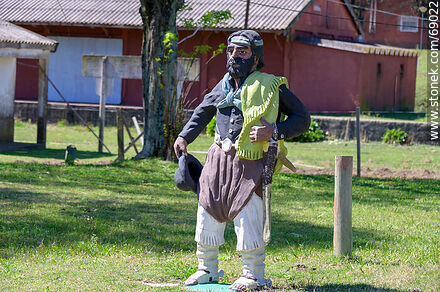 Gaucho statue - Durazno - URUGUAY. Photo #69022