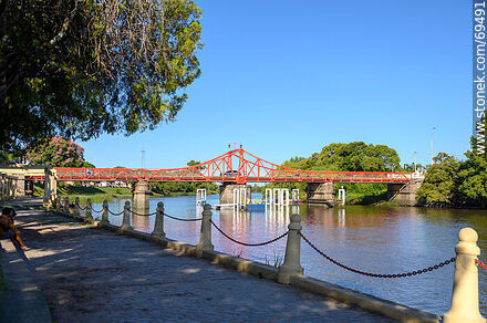 Route 21 Bridge over the Arroyo de las Vacas - Department of Colonia - URUGUAY. Photo #69491