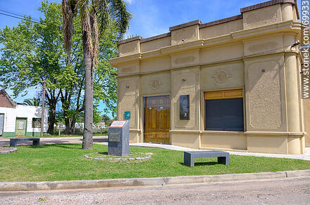Building where on July 3, 1927 women voted for the first time in South America - Durazno - URUGUAY. Photo #69933