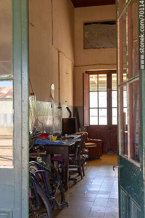Antiguas oficinas de la estación de ferrocarril de Treinta y Tres - Departamento de Treinta y Tres - URUGUAY. Foto No. 70114