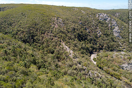 Vista aérea de un sector de la Quebrada de los Cuervos - Departamento de Treinta y Tres - URUGUAY. Foto No. 70254