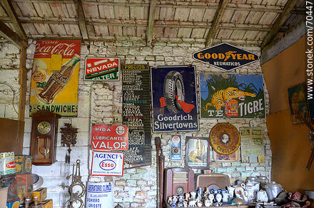 Antiques corner. Advertising plates - Department of Canelones - URUGUAY. Photo #70447