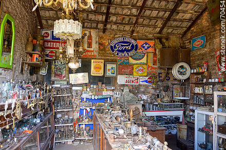 Todo tipo de antigüedades - Departamento de Canelones - URUGUAY. Foto No. 70454