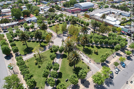 Vista aérea de la plaza de San Jacinto - Departamento de Canelones - URUGUAY. Foto No. 70469