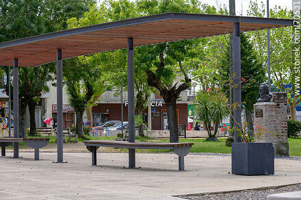 Plaza Tomás Berreta - Departamento de Canelones - URUGUAY. Foto No. 70531