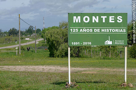 Cartel de entrada a Montes - Departamento de Canelones - URUGUAY. Foto No. 70601