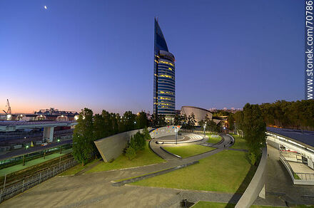 Telecommunications Tower and its square at nightfall - Department of Montevideo - URUGUAY. Photo #70786
