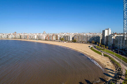 Aerial view of the Pocitos beach and promenade. - Department of Montevideo - URUGUAY. Photo #70927