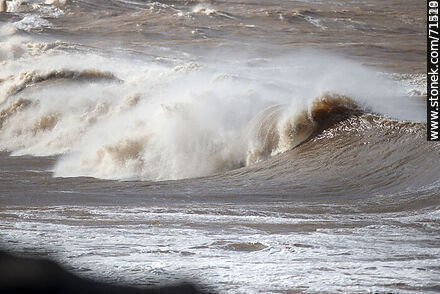 Surf with foam in turbid sea - Department of Maldonado - URUGUAY. Photo #71190