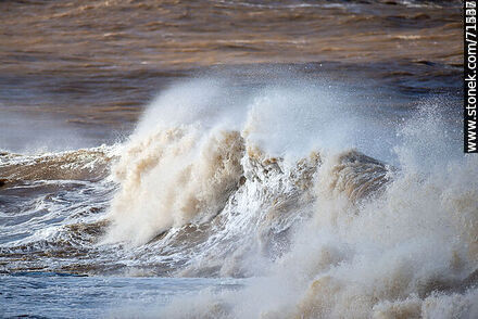 Surf with foam in turbid sea - Department of Maldonado - URUGUAY. Photo #71208