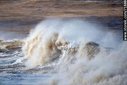 Surf with foam in turbid sea - Department of Maldonado - URUGUAY. Photo #71209