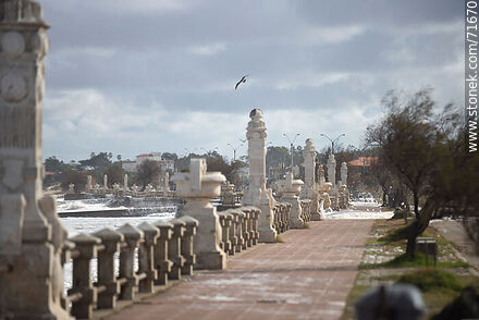 The promenade dotted with sea foam - Department of Maldonado - URUGUAY. Photo #71670