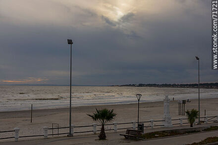 Winter sunset on the beach - Department of Maldonado - URUGUAY. Photo #71721