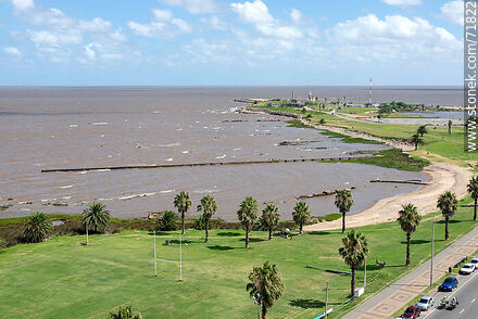 Cancha de rugby frente al Río de la Plata - Departamento de Montevideo - URUGUAY. Foto No. 71822
