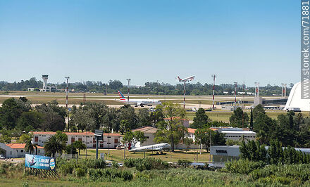 Air Base No. 1, former DC-3 / C-47 on display and Gol plane taking off - Department of Canelones - URUGUAY. Photo #71881