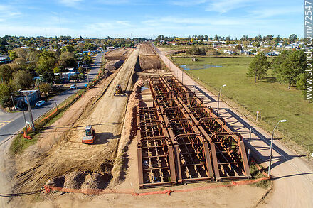 Aerial view of sections of a dismantled railway bridge. - Department of Florida - URUGUAY. Photo #72547