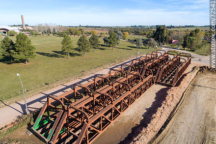 Aerial view of sections of a dismantled railway bridge. - Department of Florida - URUGUAY. Photo #72541