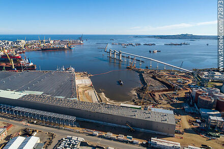 Muelle C ampliado para infraestructura de UPM - 2021 - Departamento de Montevideo - URUGUAY. Foto No. 72873
