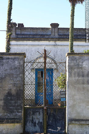Abandoned house where the poet Juana de Ibarbourou once lived - Department of Treinta y Tres - URUGUAY. Photo #72976
