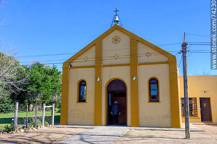 Iglesia de Tupambaé - Departamento de Cerro Largo - URUGUAY. Foto No. 74230