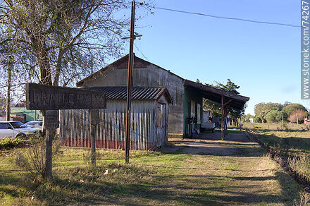 Estación de tren de Fraile Muerto - Departamento de Cerro Largo - URUGUAY. Foto No. 74267