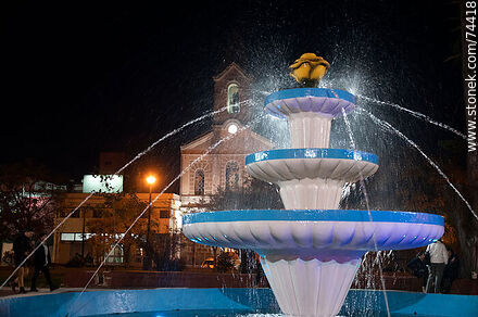 Fuente de la plaza Independencia - Departamento de Cerro Largo - URUGUAY. Foto No. 74418