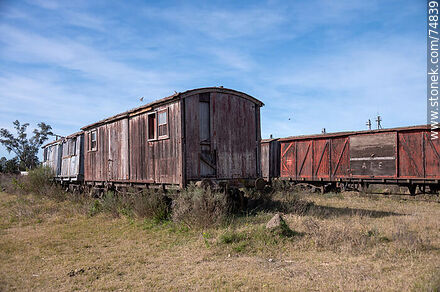 José Pedro Varela train station. Old wooden wagon - Lavalleja - URUGUAY. Photo #74839