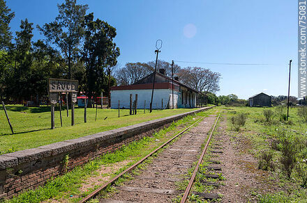Estación de trenes de Toledo  convertida en centro CAIF - Departamento de Canelones - URUGUAY. Foto No. 75081
