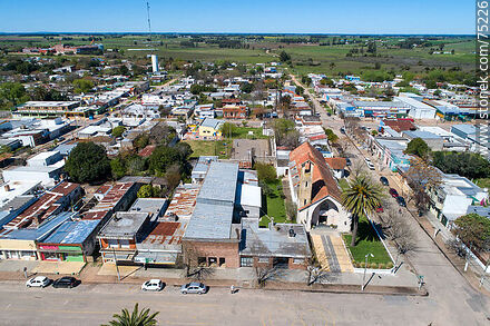 Vista aérea de la parroquia Santa Rosa de Lima - Departamento de Canelones - URUGUAY. Foto No. 75226