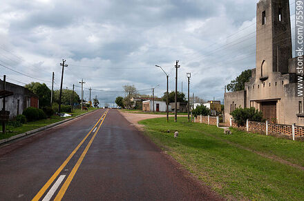 A la izquierda es el departamanto de Florida y a la derecha el de Lavalleja - Departamento de Florida - URUGUAY. Foto No. 75599