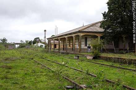 Estación Chileno que funciona como policlínica - Departamento de Durazno - URUGUAY. Foto No. 75881