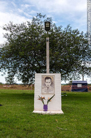Monolith in homage to the master Julio Castro - Department of Florida - URUGUAY. Photo #76227