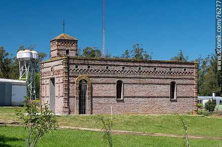 Jesuit Chapel at the intersection of Routes 6 and 56 - Department of Florida - URUGUAY. Photo #76277