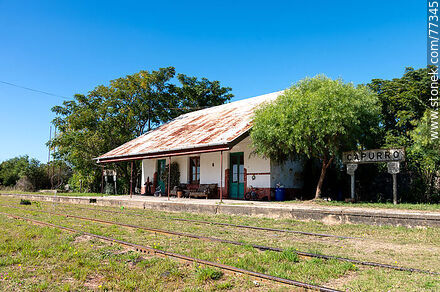 Antigua estación de trenes Capurro (2022) - Departamento de San José - URUGUAY. Foto No. 77345