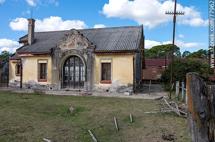 Former Julio M. Sanz Railway Station - Department of Treinta y Tres - URUGUAY. Photo #77962