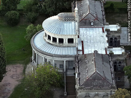 Vista aérea de las antiguas instalaciones de la Facultad de Veterinaria - Departamento de Montevideo - URUGUAY. Foto No. 78559