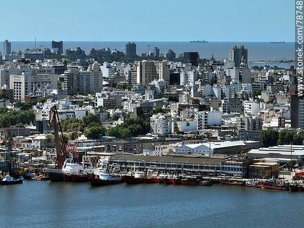Aerial photo of the bay of Montevideo. Port and view of downtown buildings. - Department of Montevideo - URUGUAY. Photo #78748