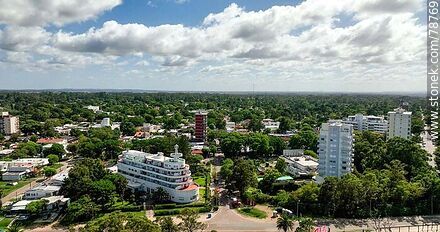 Foto aérea de edificios de Atlántida - Departamento de Canelones - URUGUAY. Foto No. 78769