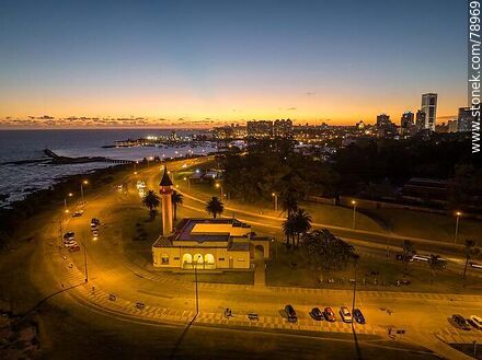 Aerial photo of the Dámaso Larrañaga Oceanographic Museum at dusk - Departamento de Montevideo - URUGUAY. Foto No. 78969