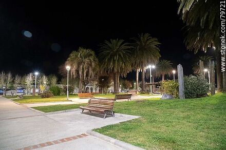 Plaza de Solís de Mataojo en la noche - Departamento de Lavalleja - URUGUAY. Foto No. 79721