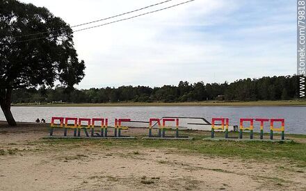 Parque del Plata sign - Department of Canelones - URUGUAY. Photo #79818