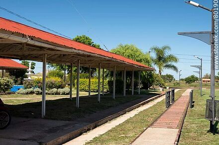 Centro MEC en la ex estación de trenes de Baltasar Brum - Departamento de Artigas - URUGUAY. Foto No. 80190