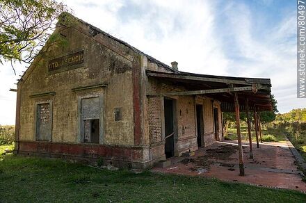Antigua estación de trenes Grito de Asencio - Departamento de Soriano - URUGUAY. Foto No. 80497