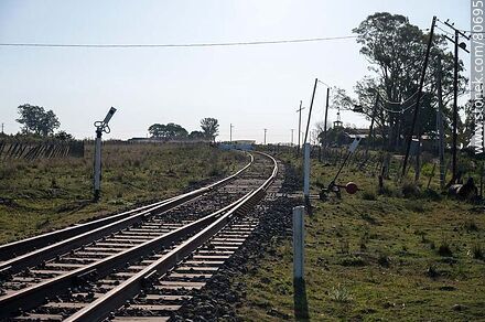 Tres Árboles Railway Station. Track fork - Department of Paysandú - URUGUAY. Photo #80695