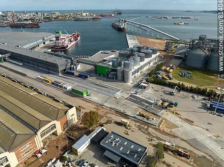 Aerial view of the UPM and bulk carrier docks C. May 2023 - Department of Montevideo - URUGUAY. Photo #81404