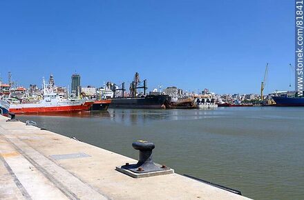 Dock C - Department of Montevideo - URUGUAY. Photo #81841