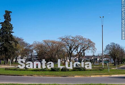 Santa Lucia sign - Department of Canelones - URUGUAY. Photo #82109